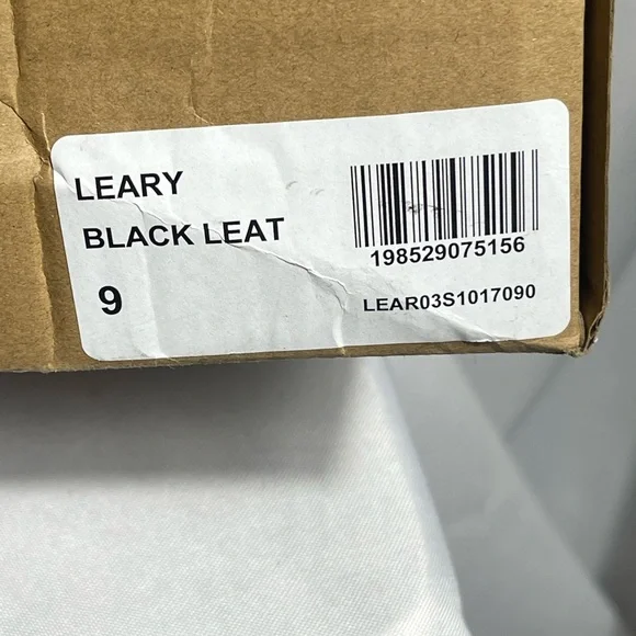 Steve Madden Leary Black Leather Tall Lug Sole Boots Size 9M - Picture 5 of 12